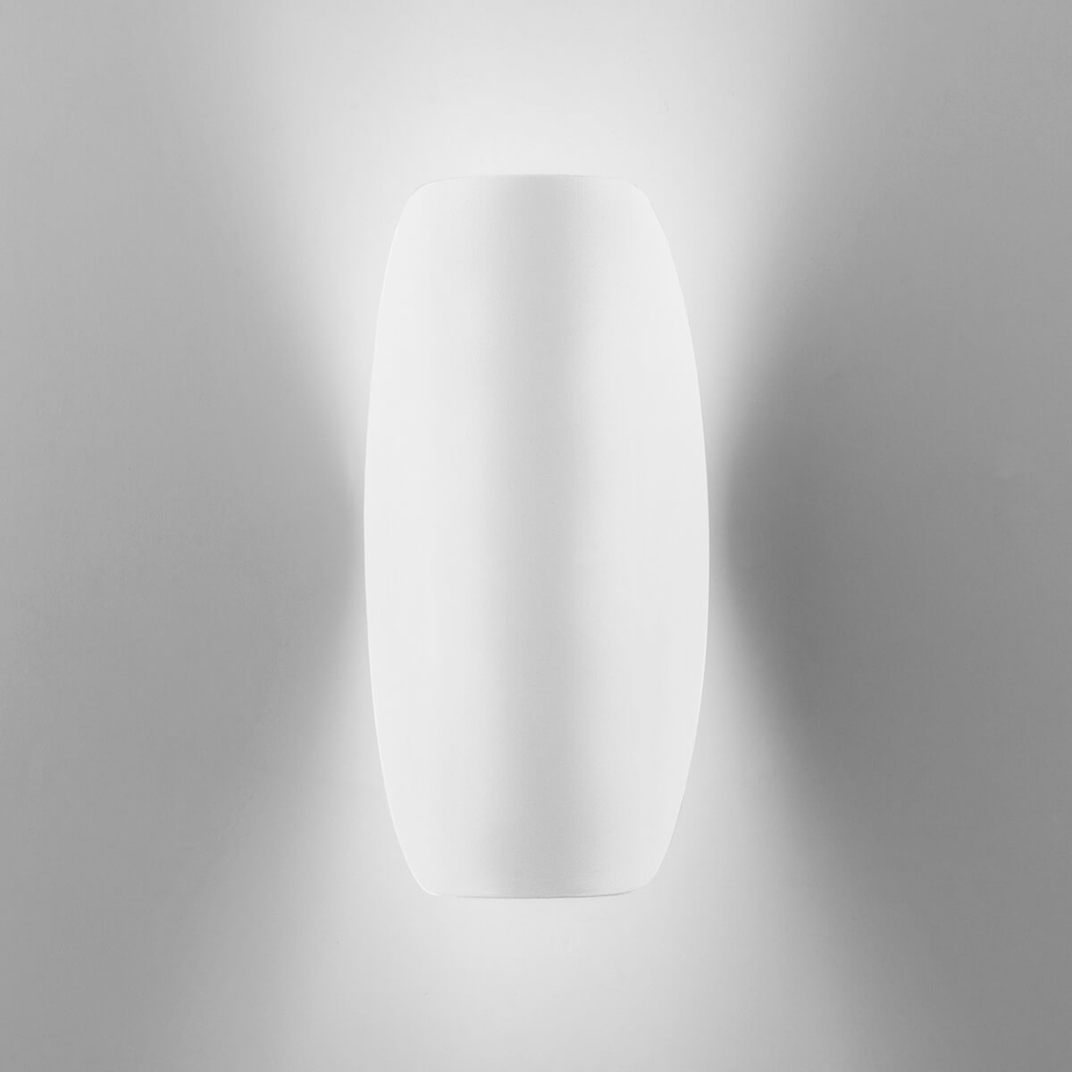 Уличный настенный светодиодный светильник Elektrostandard Taco 1632 Techno Led белый 4690389167249