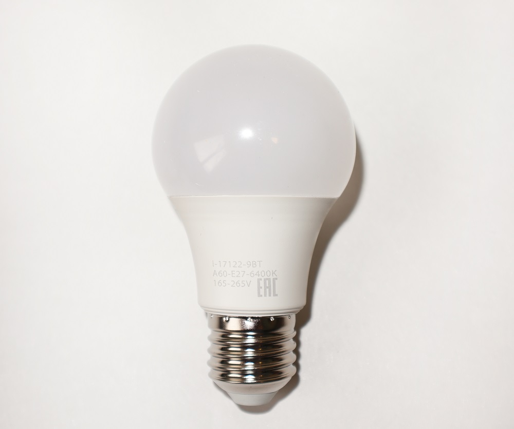Лампа светодиодная i-Watt E27 9W 6400К груша матовая i-17122