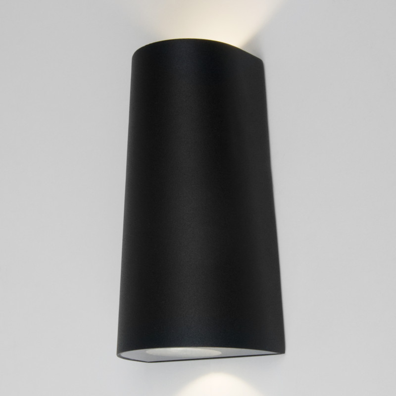 Настенный светильник Elektrostandard 1525 TECHNO LED черный