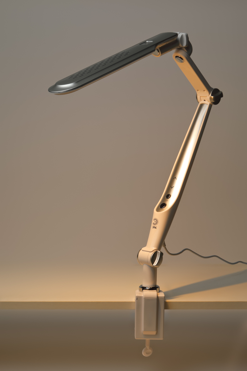 Настольная лампа Эра NLED-496-12W-S Б0052768