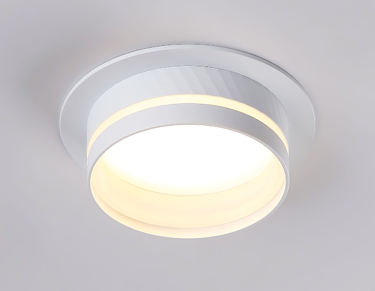 Встраиваемый светильник Ambrella Light GX53 Acrylic tech TN5218