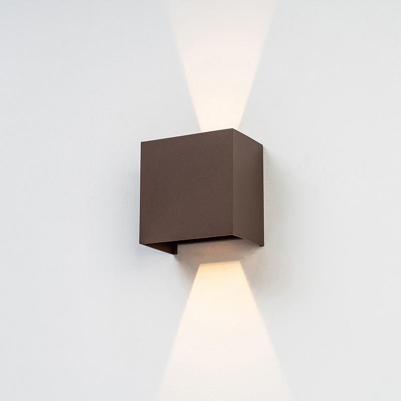 Настенный уличный светильник Mantra Davos XL 7654