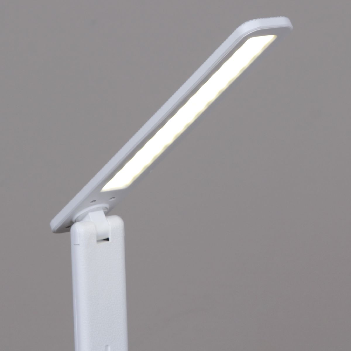 Настольная лампа Reluce 00867-0.7-01 WT