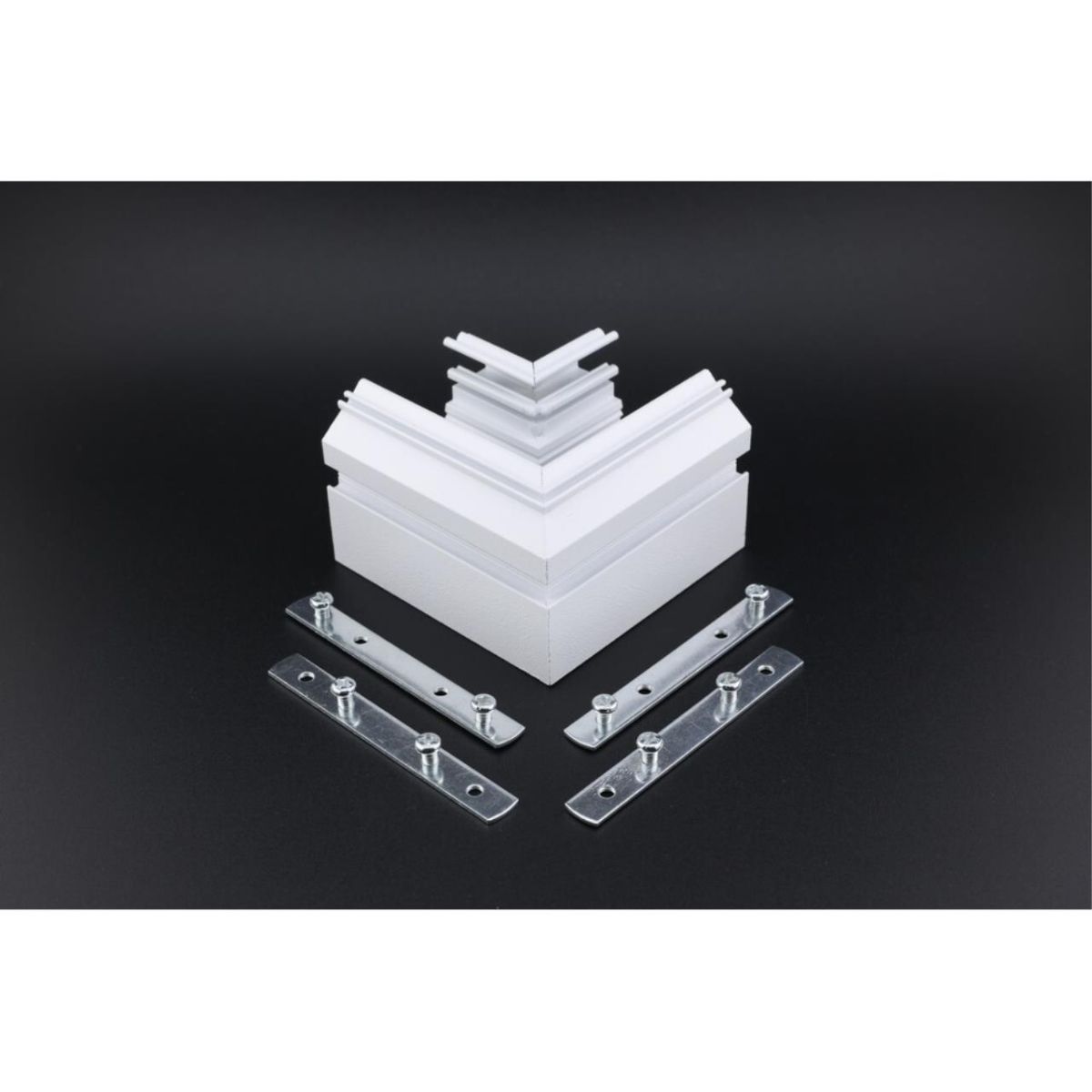 Соединитель для магнитного шинопровода угловой плоский для натяжного потолка Aployt Magnetic track 220 APL.0286.10.02