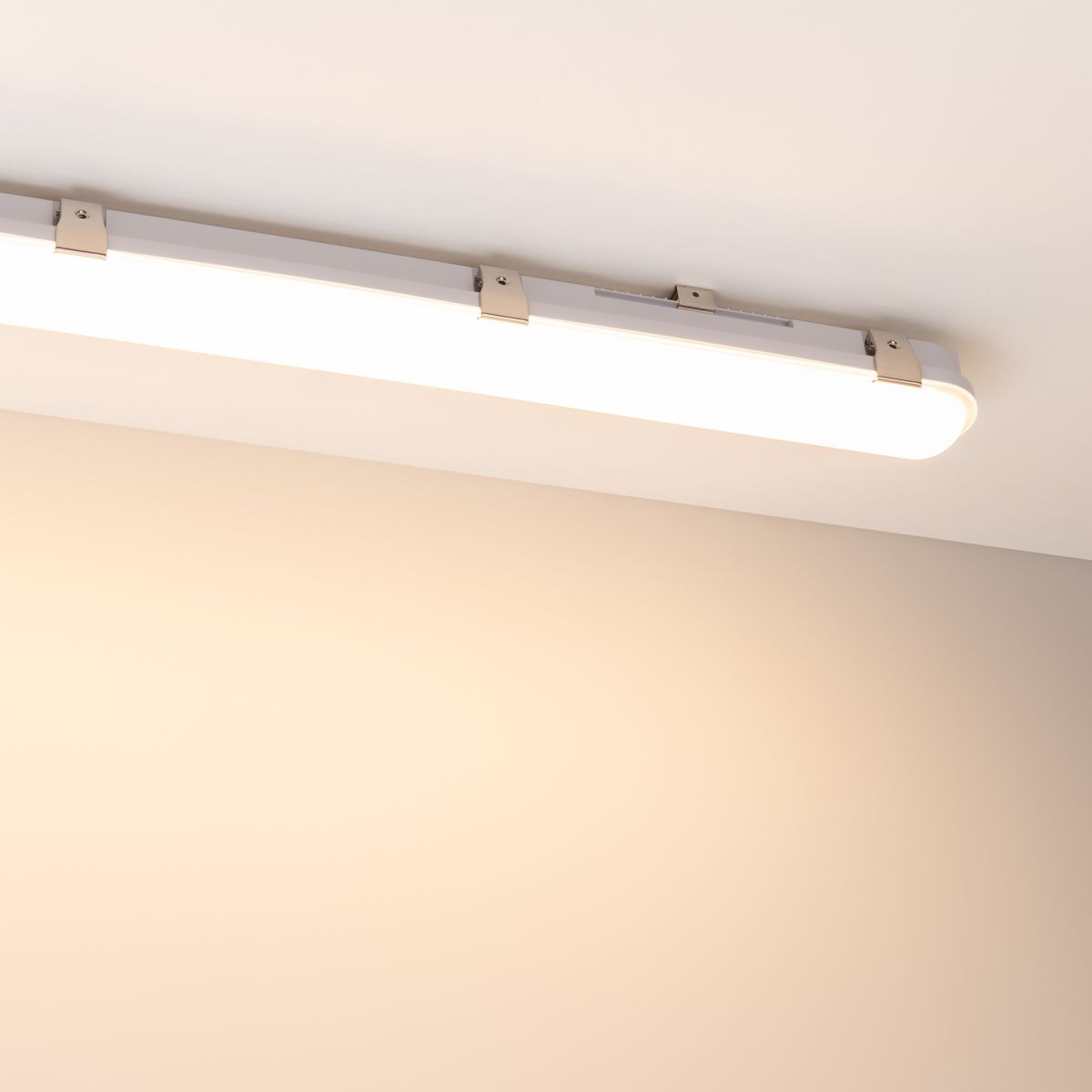 Линейный светильник Arlight ALT-DALLAS-EMERGENCY-L1550-50W Day4000 (WH, 120 deg, 230V) (IP66 Пластик) 060478