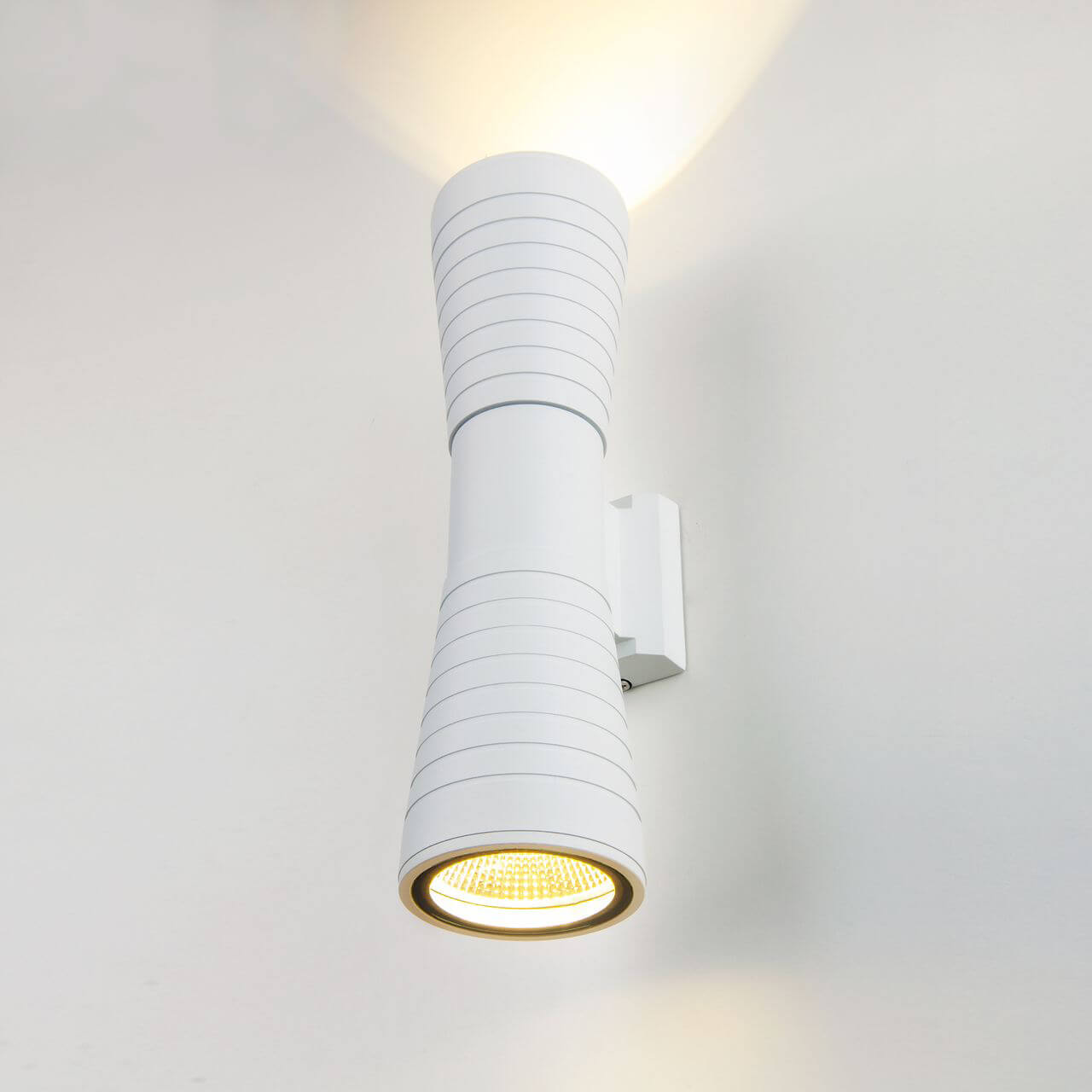 Настенный светильник Elektrostandard 1502 TECHNO LED TUBE DOBLE белый 4690389138614
