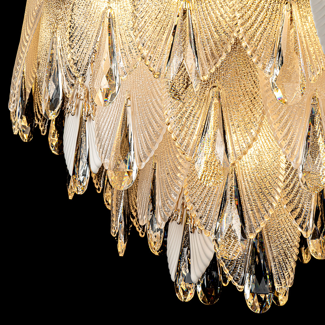 Подвесная люстра Modelux ML.6228.600 GD