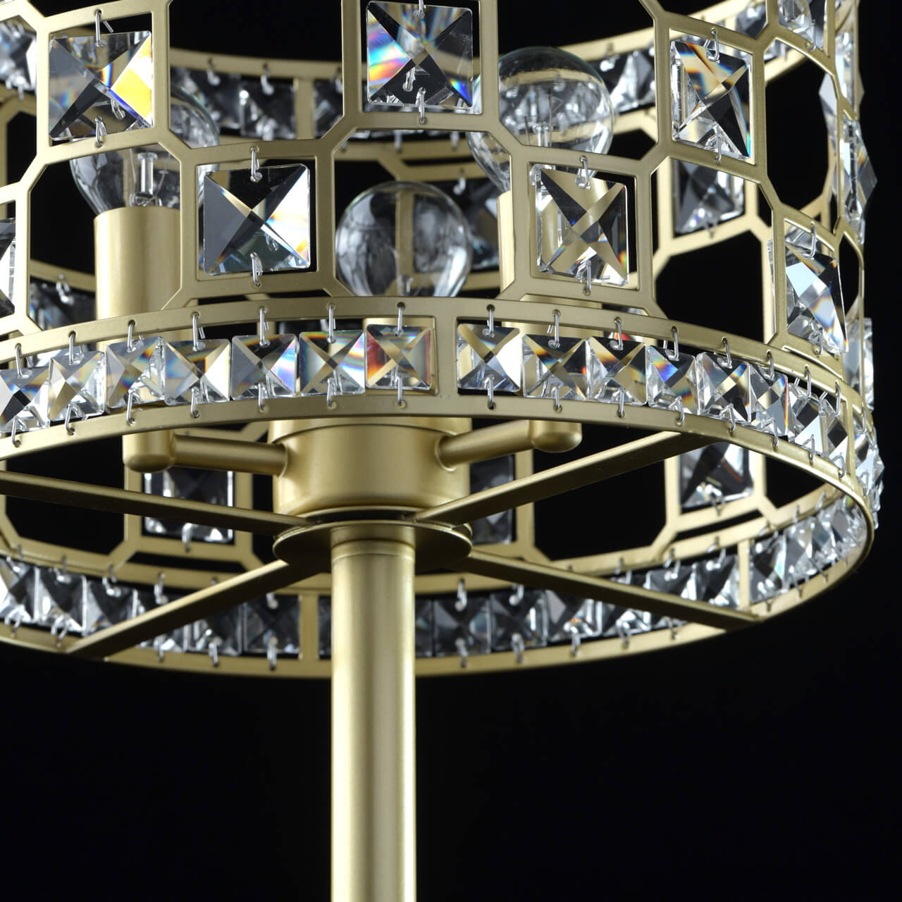 Настольная лампа MW-Light Монарх 121031703 в #REGION_NAME_DECLINE_PP#