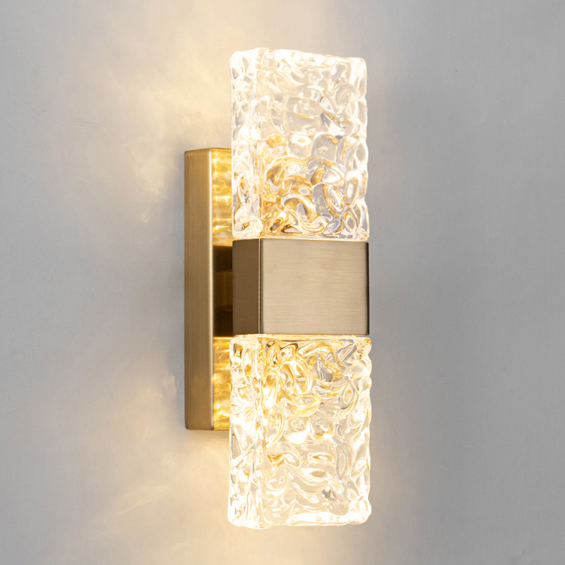 Настенный светильник DeLight Collection Wall lamp 88068W gold/clear