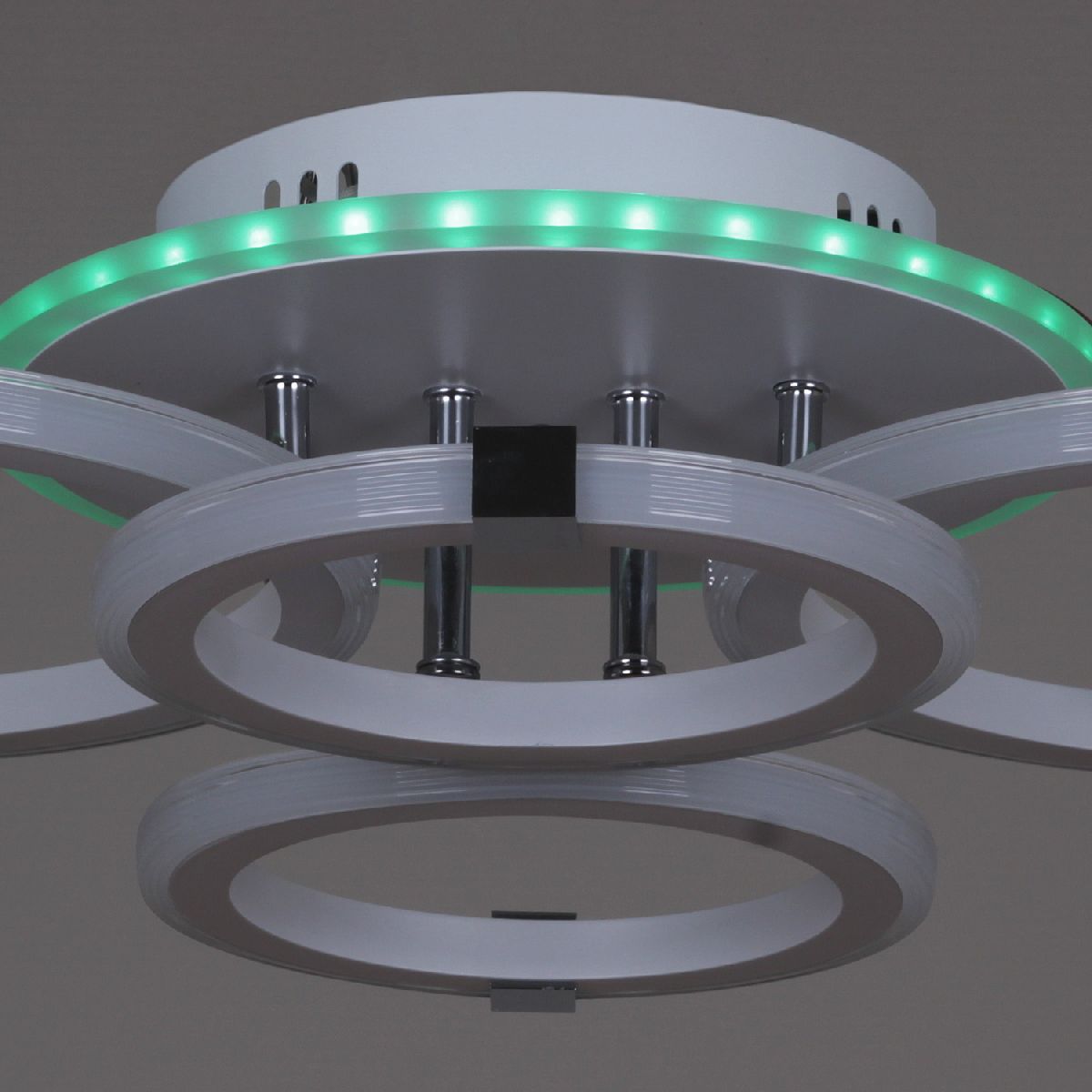 Потолочная люстра Reluce 06319-3.3-04 WH+CR (RGB)