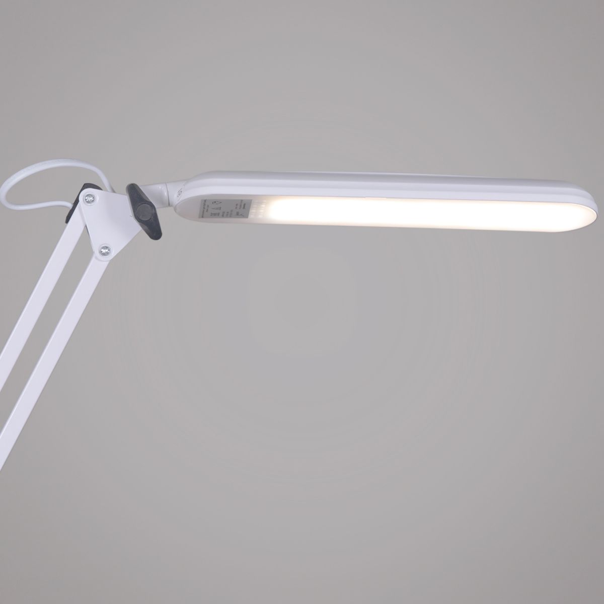 Настольная лампа Reluce 00005-0.7-01HV WT