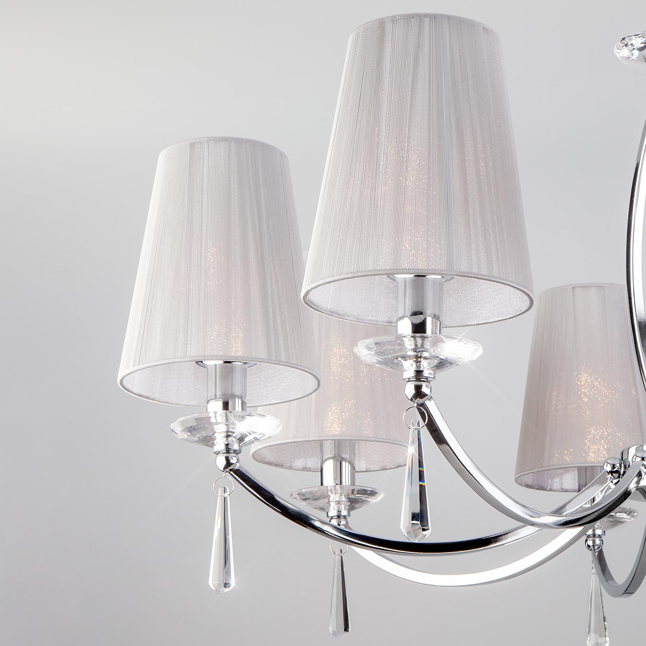 Подвесная люстра с тканевым абажуром Eurosvet Valery 60079/8 хром