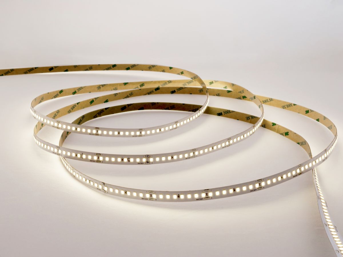 Светодиодная лента LEDS POWER 2835 176/м (16Вт/м) 24В нейтральная, серия ПРО140 005201