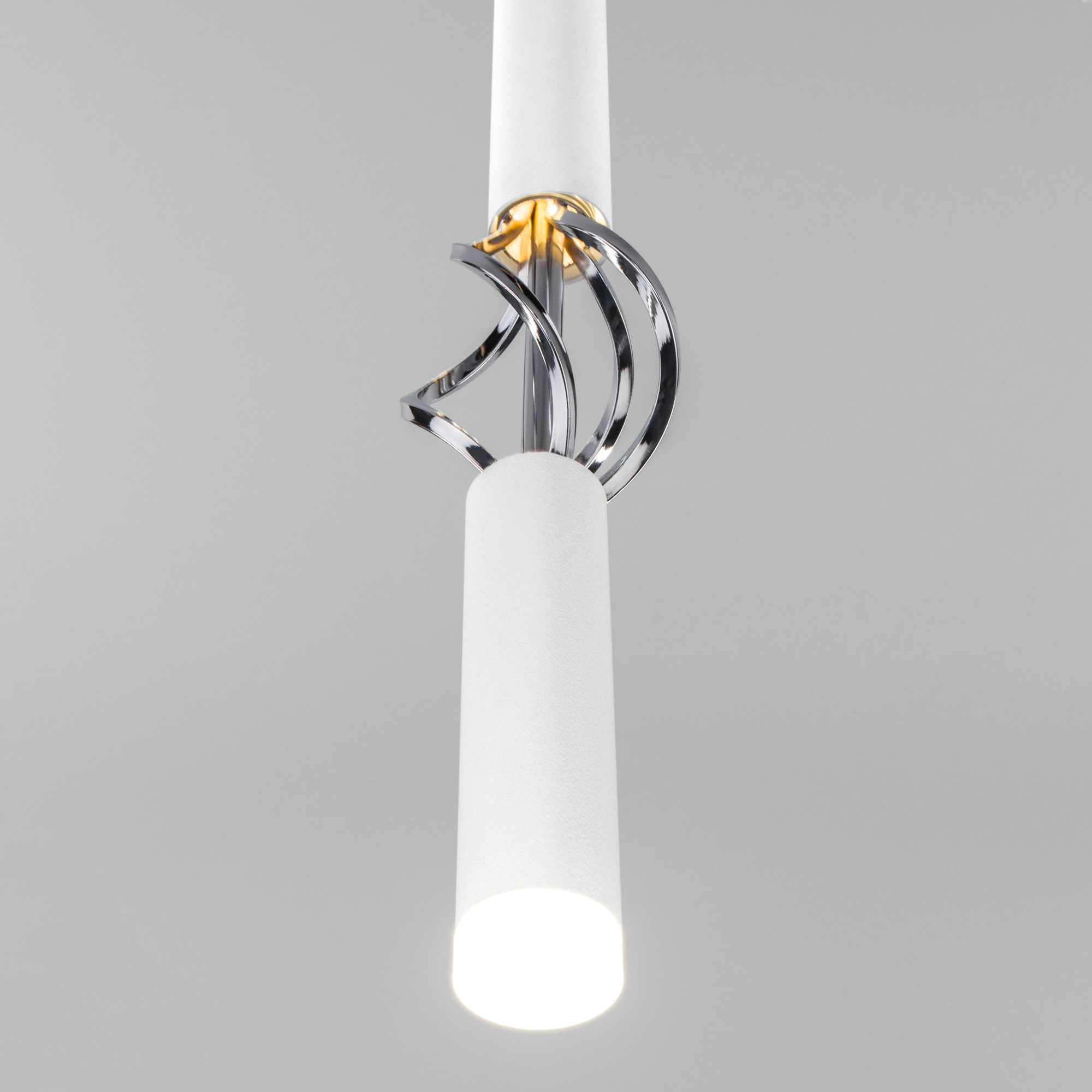 Подвесной светодиодный светильник Eurosvet Lance 50191/1 LED белый/хром