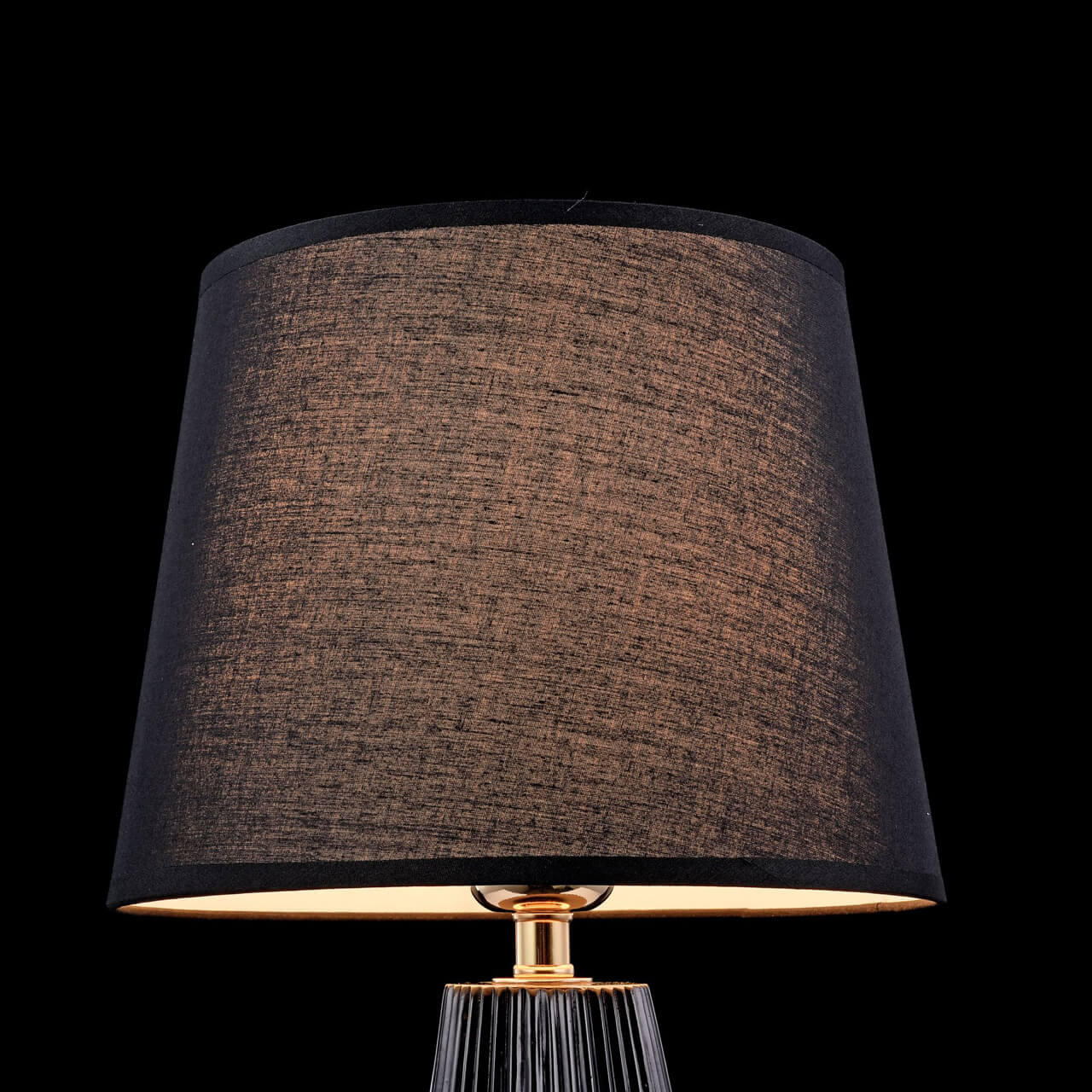 Настольная лампа Maytoni Calvin Table Z181-TL-01-B в #REGION_NAME_DECLINE_PP#