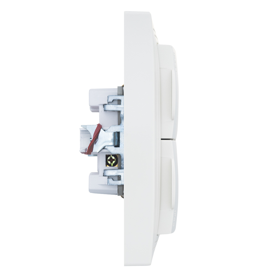 Розетка 2П+З двойная с защ. шт. и крышкой скрытой установки 16А 250В IP44, слоновая кость (керамика) 477296