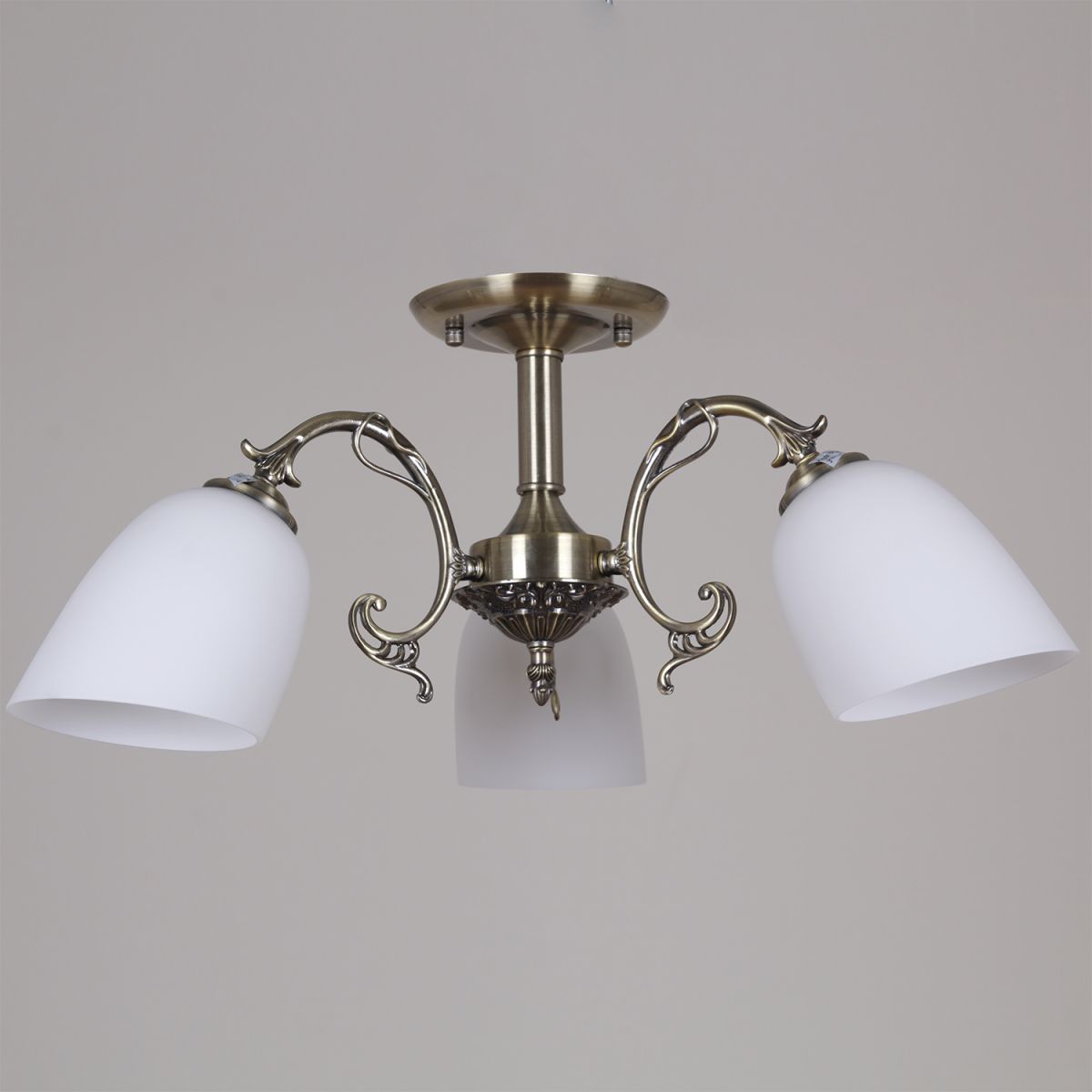 Потолочная люстра Reluce 70577-0.3-03