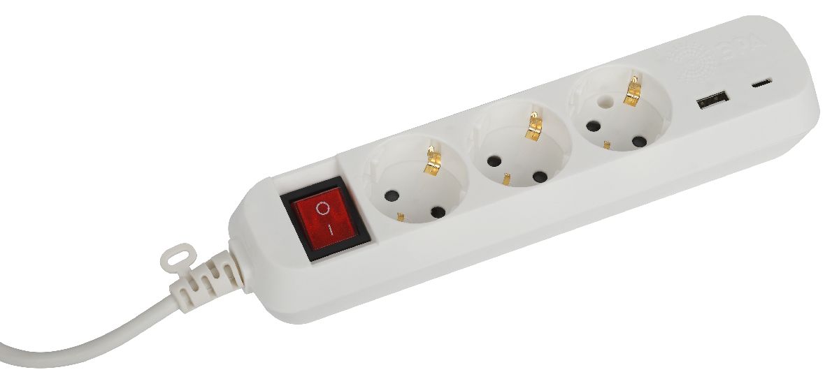 Удлинитель электрический Эра UB-3es-5m-USB Б0052899