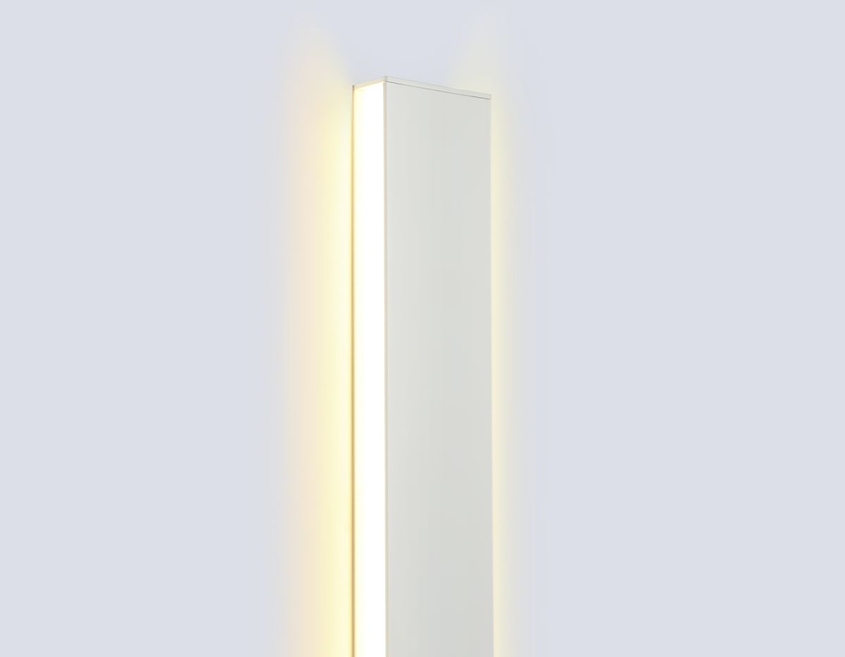 Настенный светильник Ambrella Light Comfort FL76144