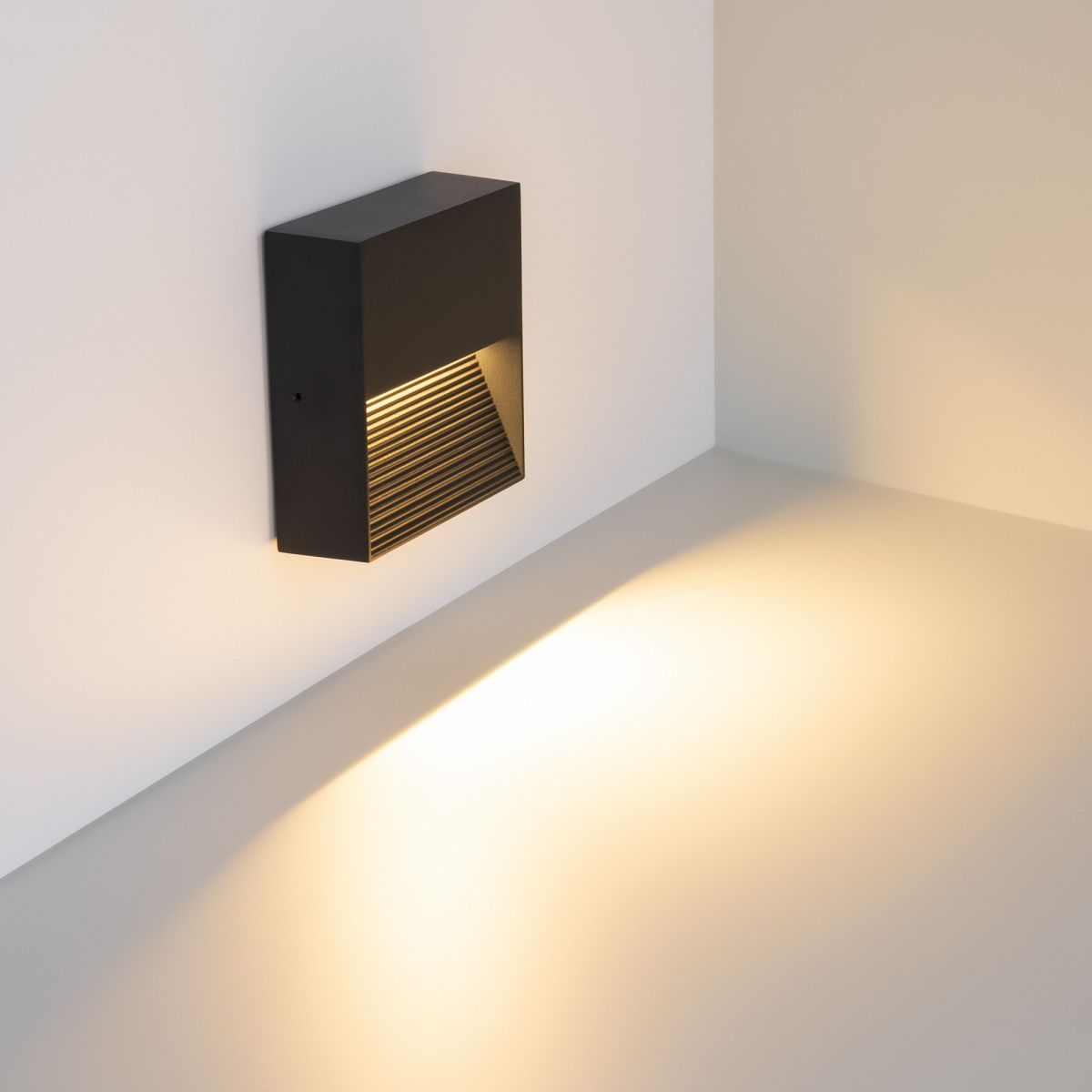 Светильник для ступеней Arlight LGD-RIBONIK-S114x114-5W Warm3000 (Черный, 50 deg, 230V) (IP65 Металл) 056713