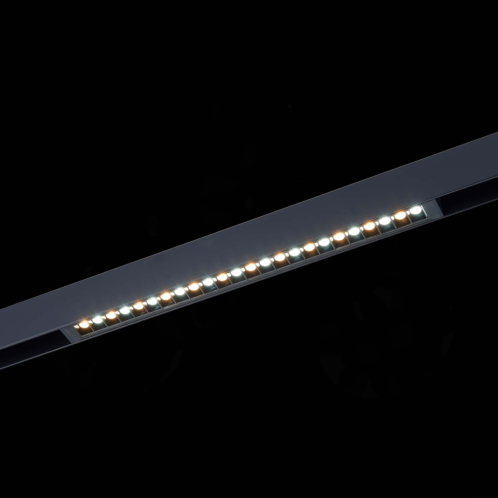 Трековый светодиодный светильник для магнитного шинопровода ST Luce ST655.496.18
