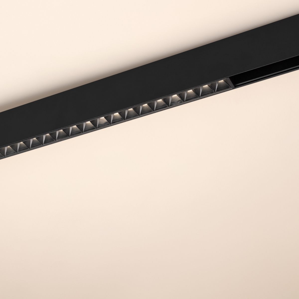 Трековый магнитный светильник Arlight MAG-ORIENT-LASER-L465-16W Warm3000 (Черный, 24 deg, 48V) (IP20 Металл) 033618(1)