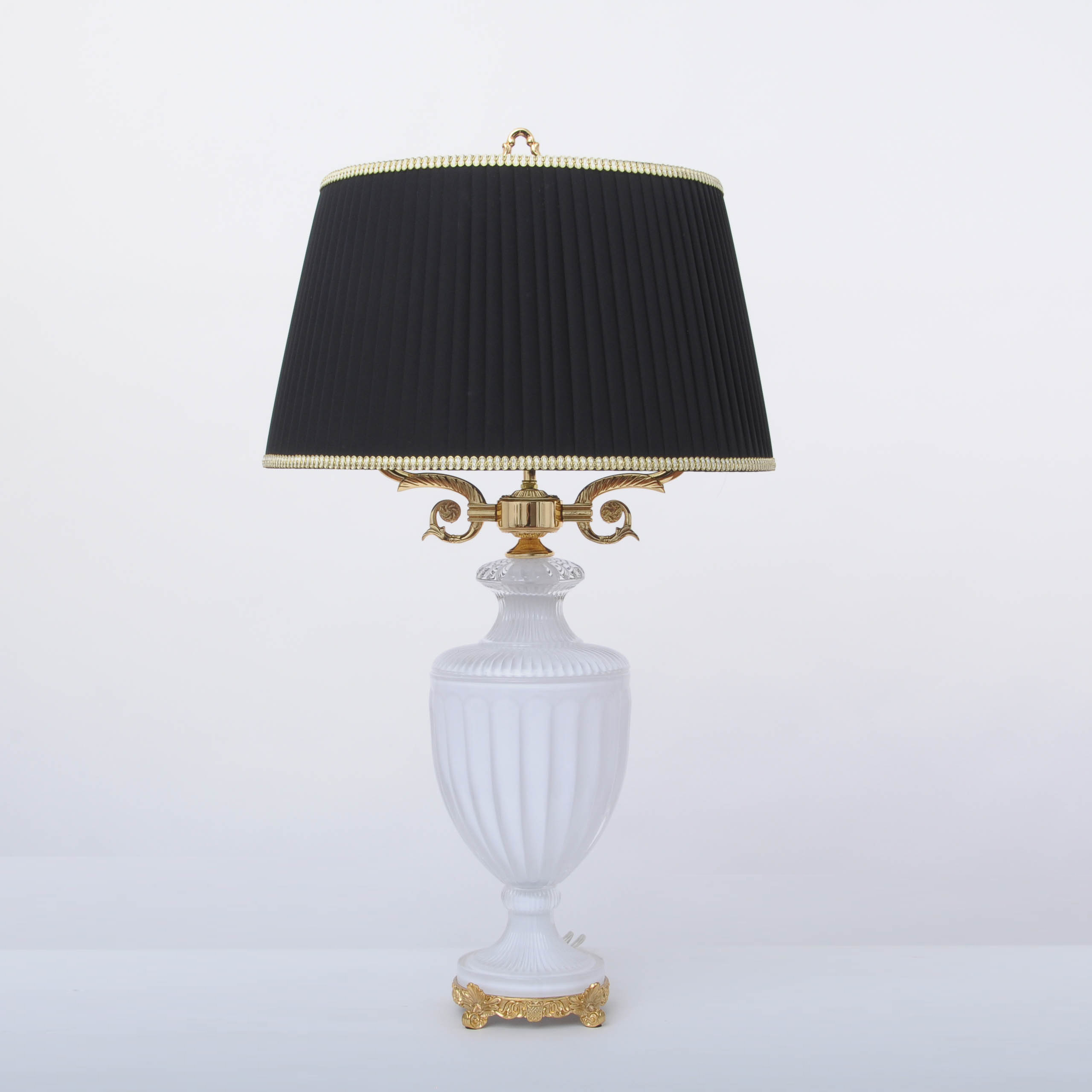 Настольная лампа Abrasax Lilie TL.8109-2+1GO в #REGION_NAME_DECLINE_PP#