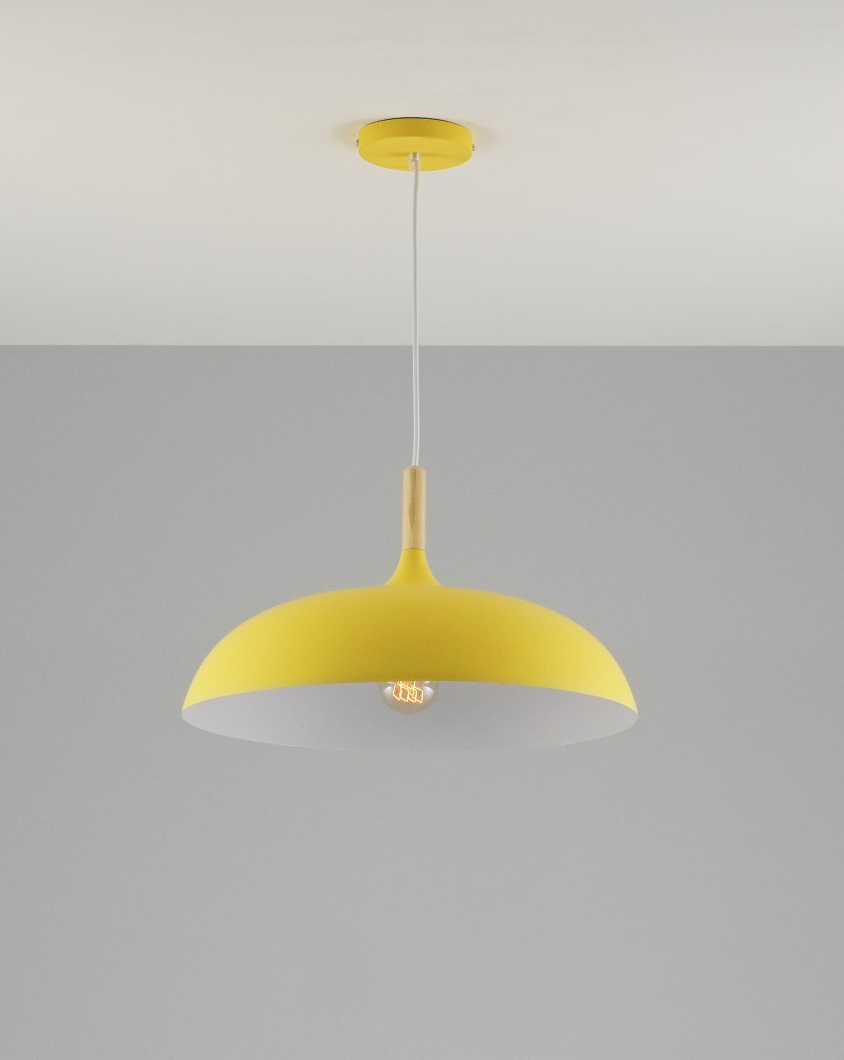 Подвесной светильник Moderli Eline GD-C001-E450 желтый