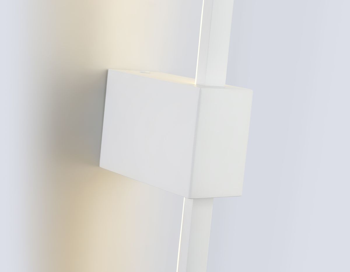 Настенный светильник Ambrella Light Comfort FL75819
