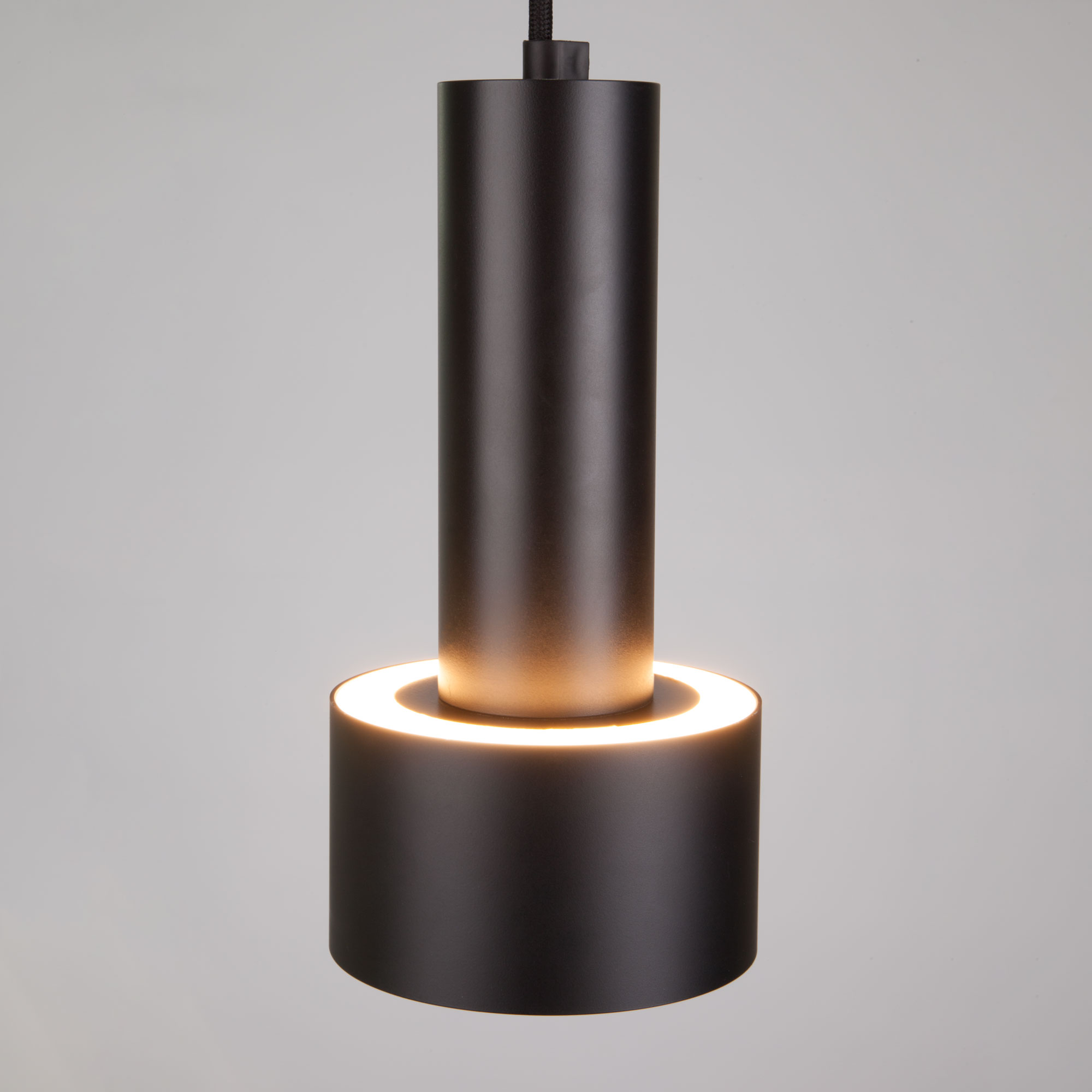 Подвесной светильник Eurosvet Charlie 50134/1 LED черный/золото в #REGION_NAME_DECLINE_PP#