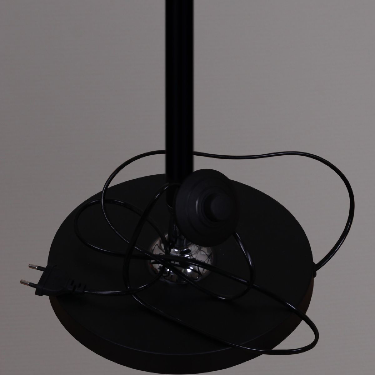 Торшер Reluce 01938-0.6-01 BK