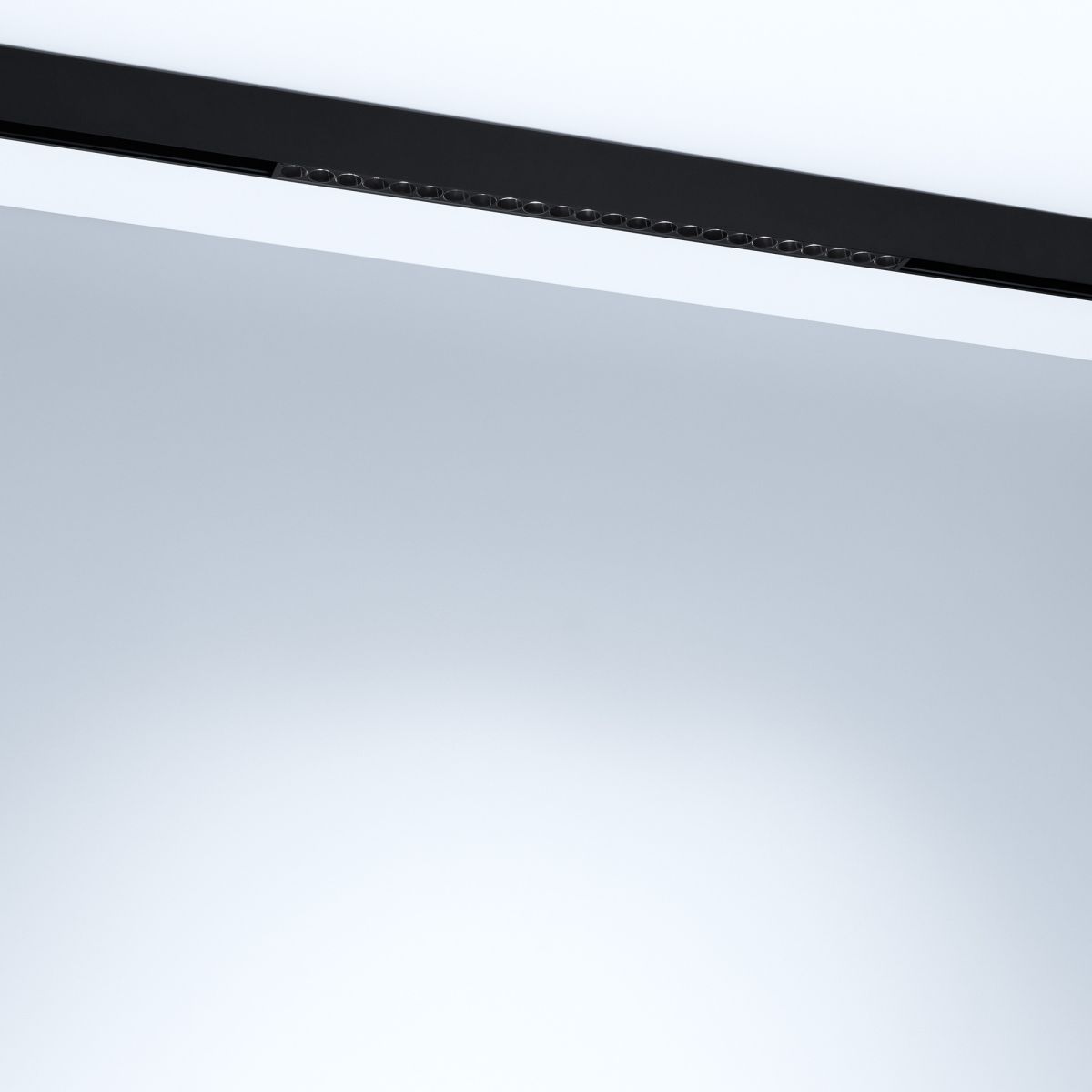 Трековый магнитный светильник Arlight MAG-ORIENT-DOTS-L465-16W Day4000-MIX (Черный, 24 deg, 48V, DALI) (IP20 Металл) 041879(1)
