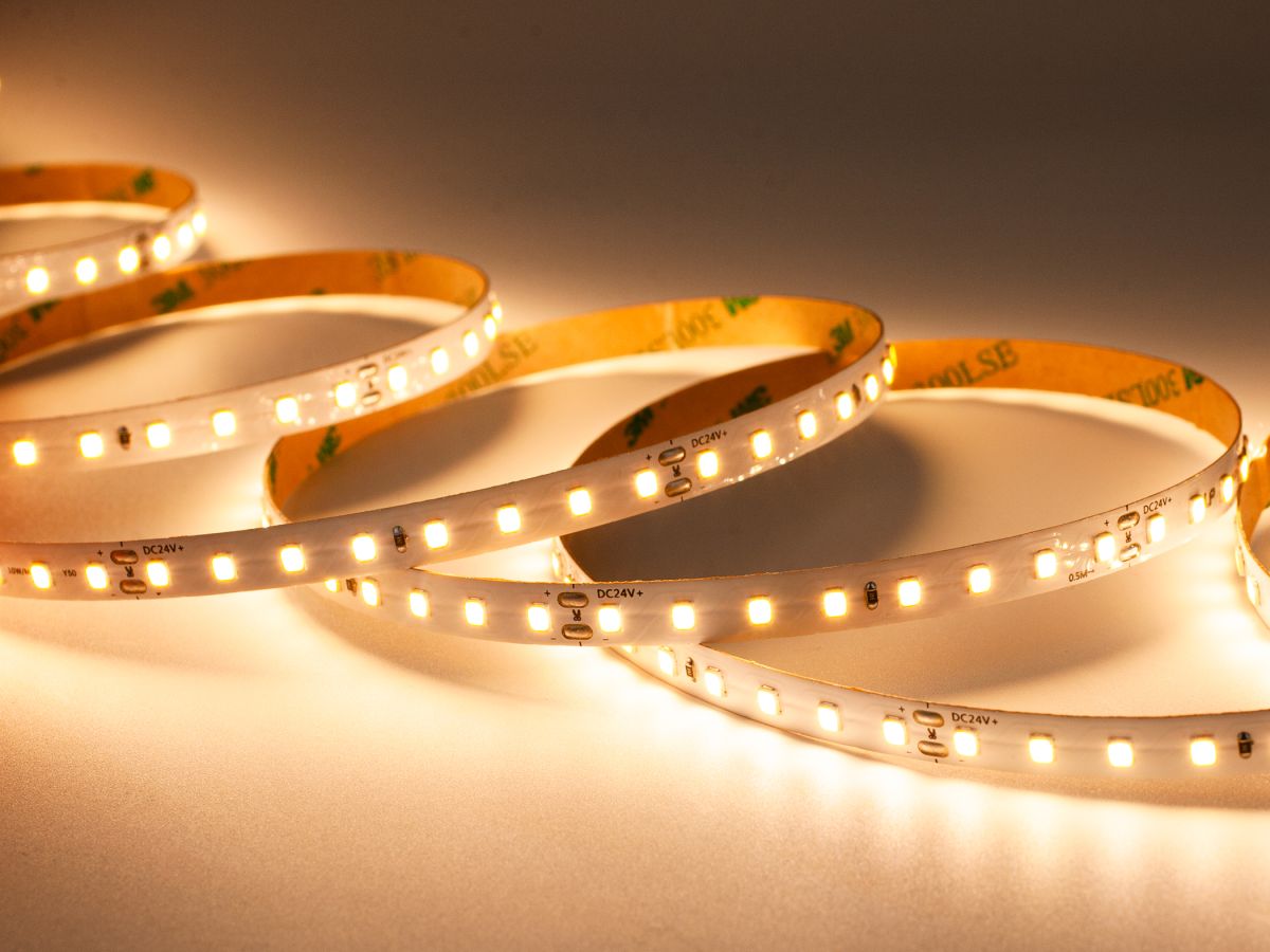 Светодиодная лента LEDS POWER 2835 112/м (10Вт/м) 24В теплая, серия ПРО125 008882