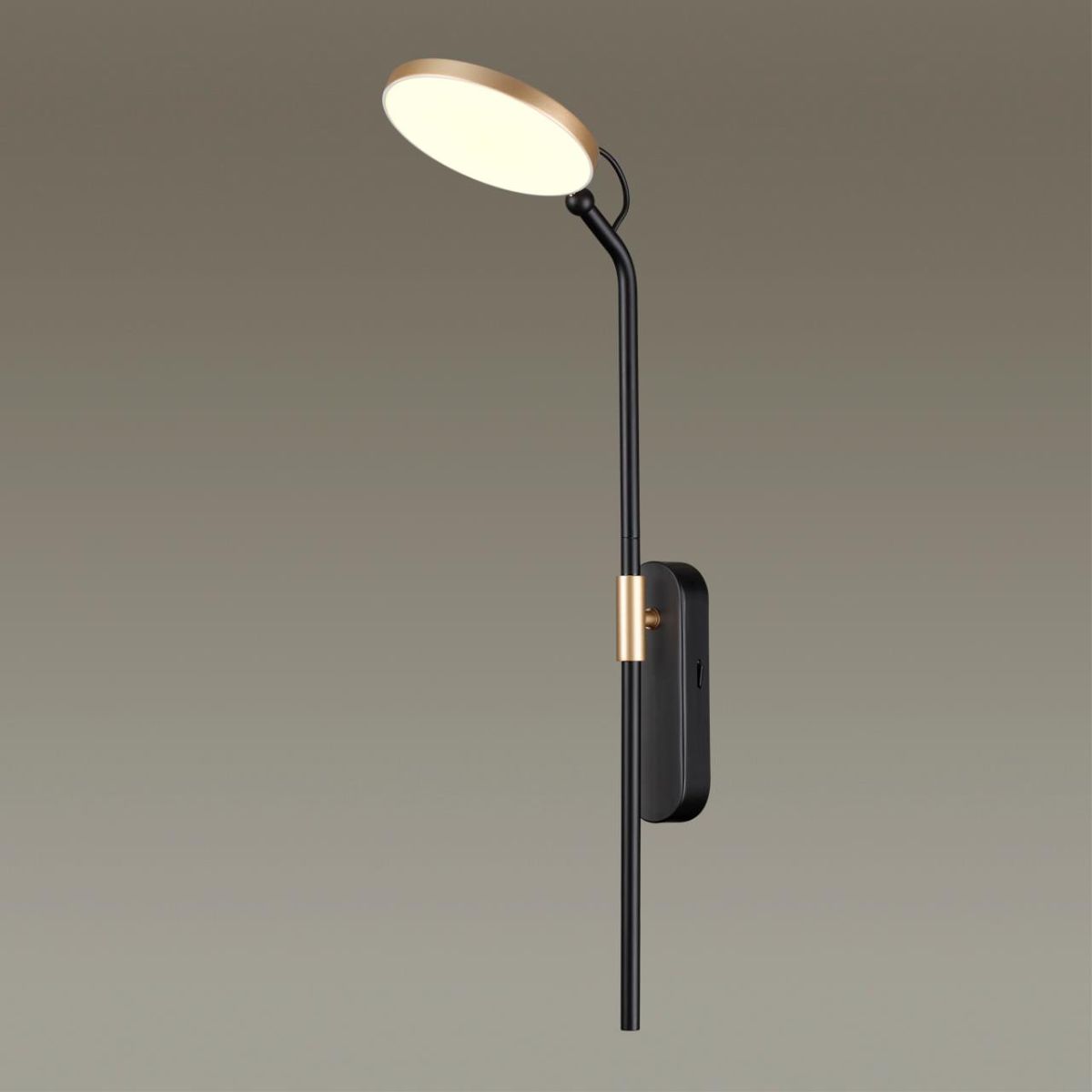 Настенный светильник Odeon Light Redmond 4297/7WL