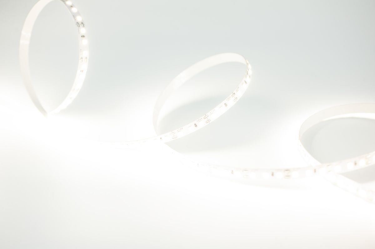 Светодиодная лента LEDS POWER 2835 120/м (10Вт/м) 12В нейтральная 008639