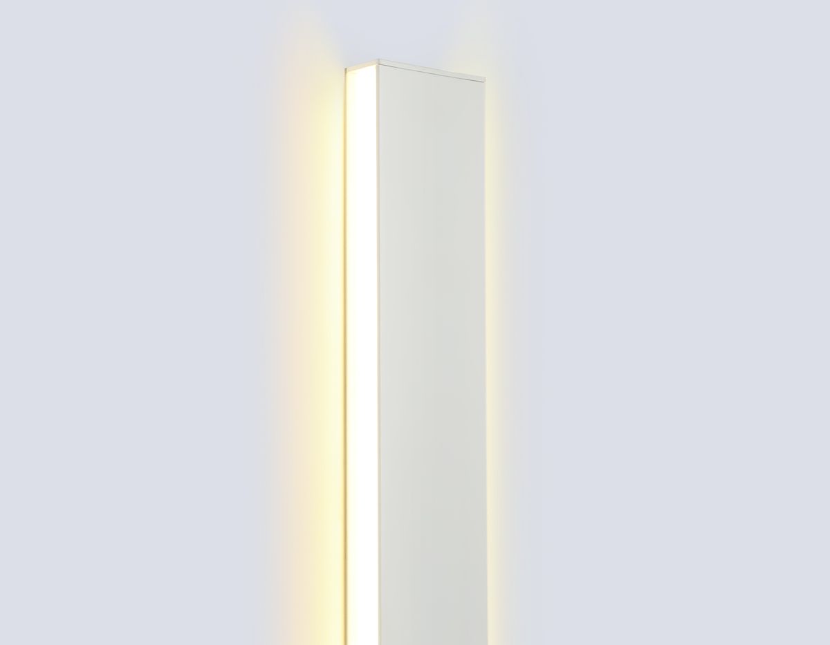Настенный светильник Ambrella Light Comfort FL76129