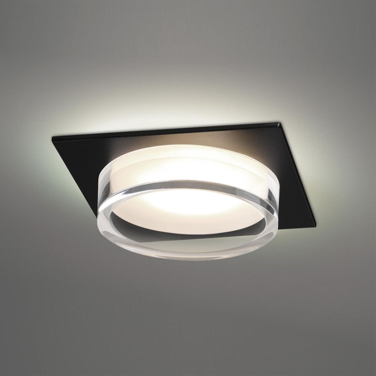 Встраиваемый светильник Novotech Wir Gem 371028