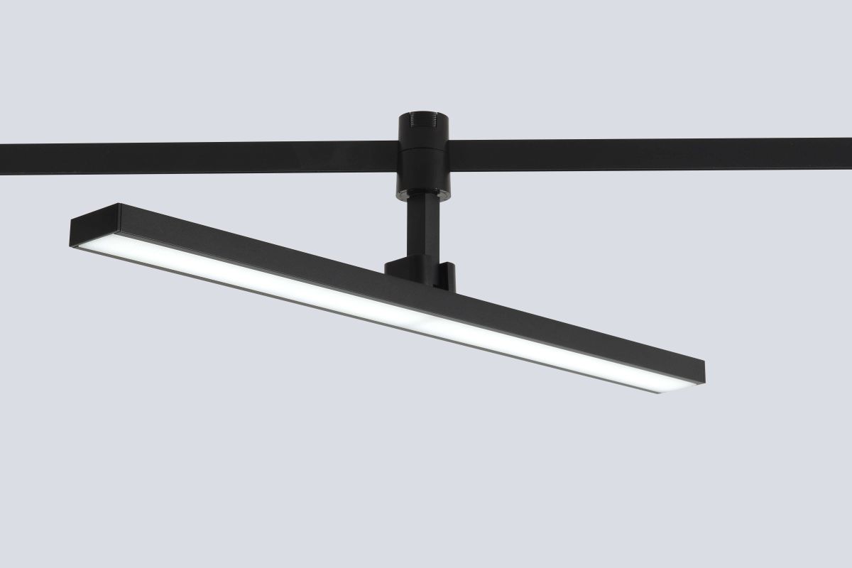 Трековый светильник для гибкой магнитной системы Crystal Lux Trace 48V CLT 0.37 001 18W BL SMART