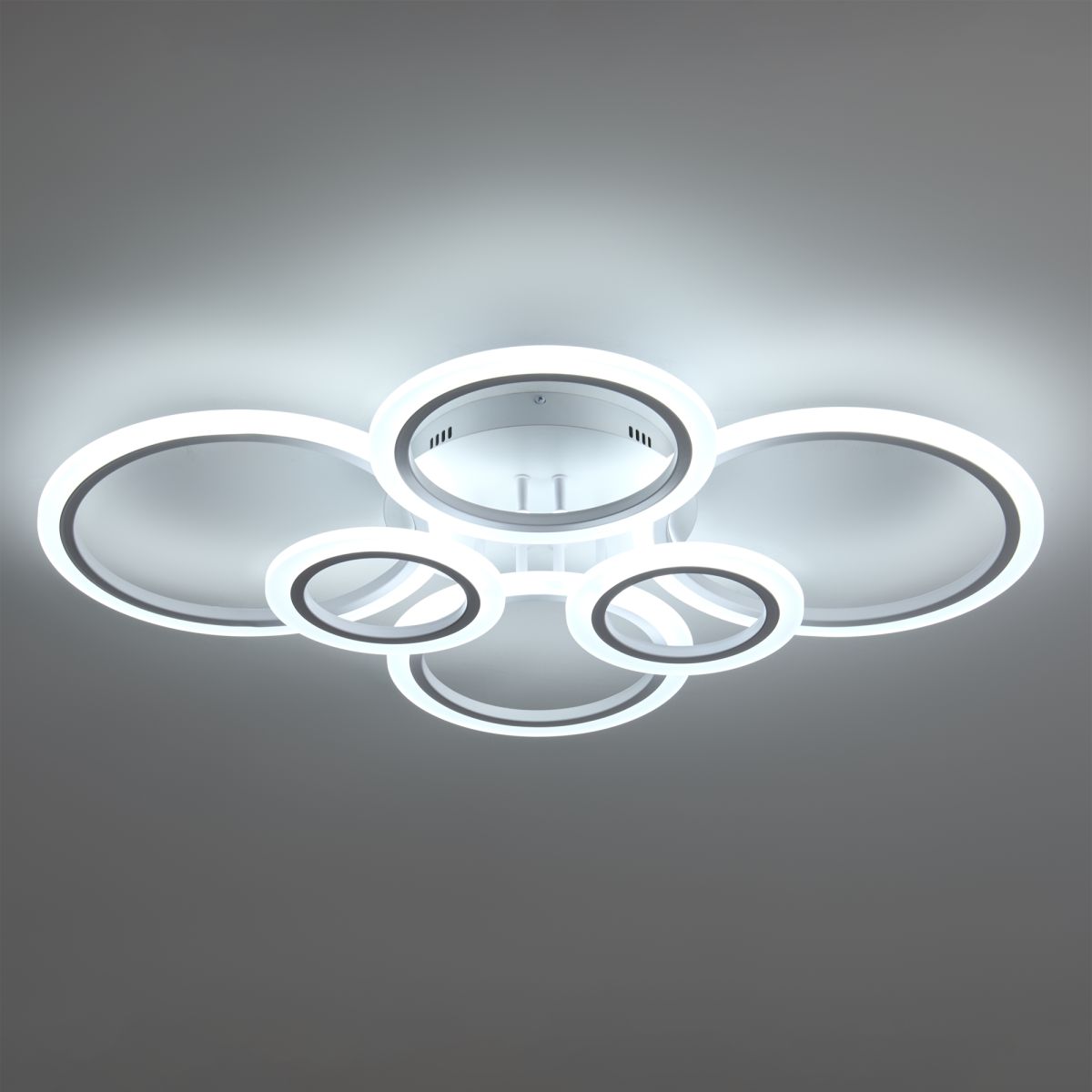 Потолочный светильник Freya Market FR6199CL-L200W1