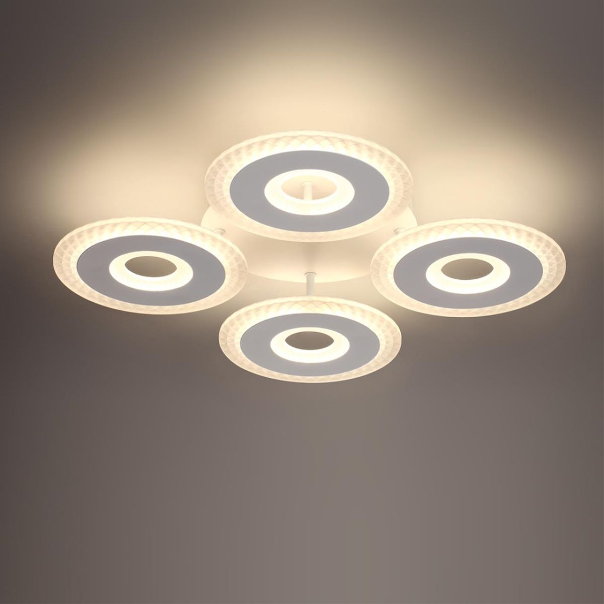 Потолочная люстра Lumion Ledio Vandy 8016/70CL