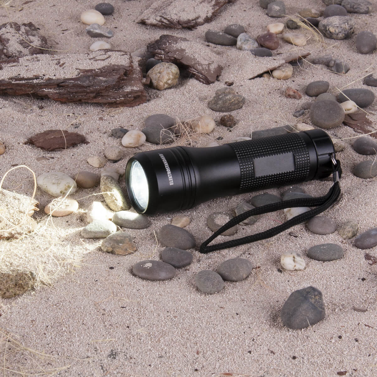 Карманный светодиодный фонарь ЭРА Трофи от батареек 85х23 60 лм TM9 Б0002225
