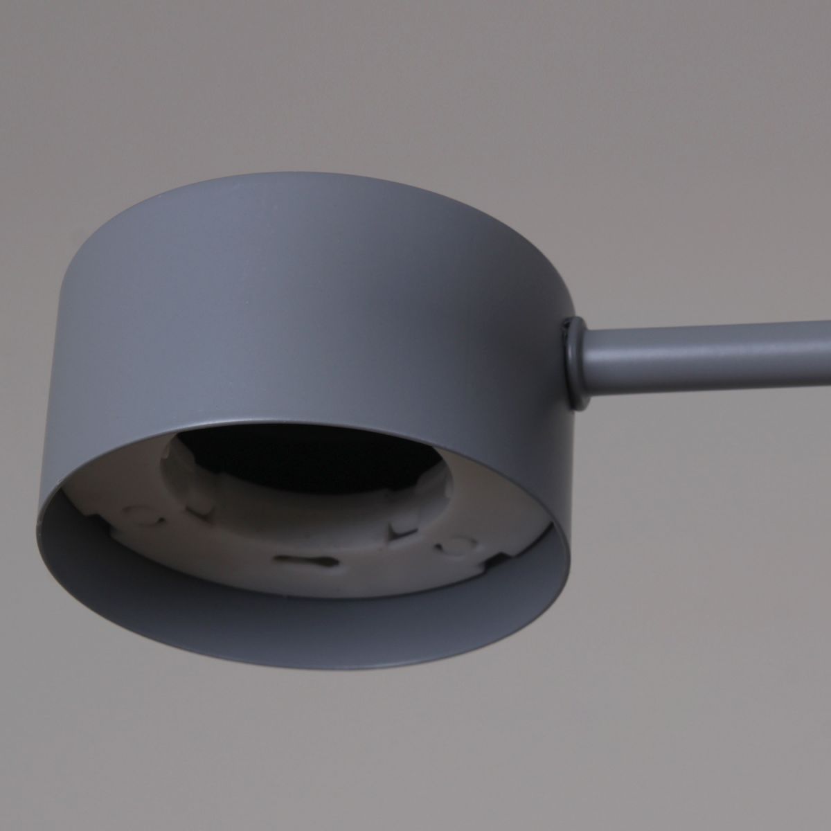 Потолочная люстра Reluce 03722-0.3-08 GREY GX53