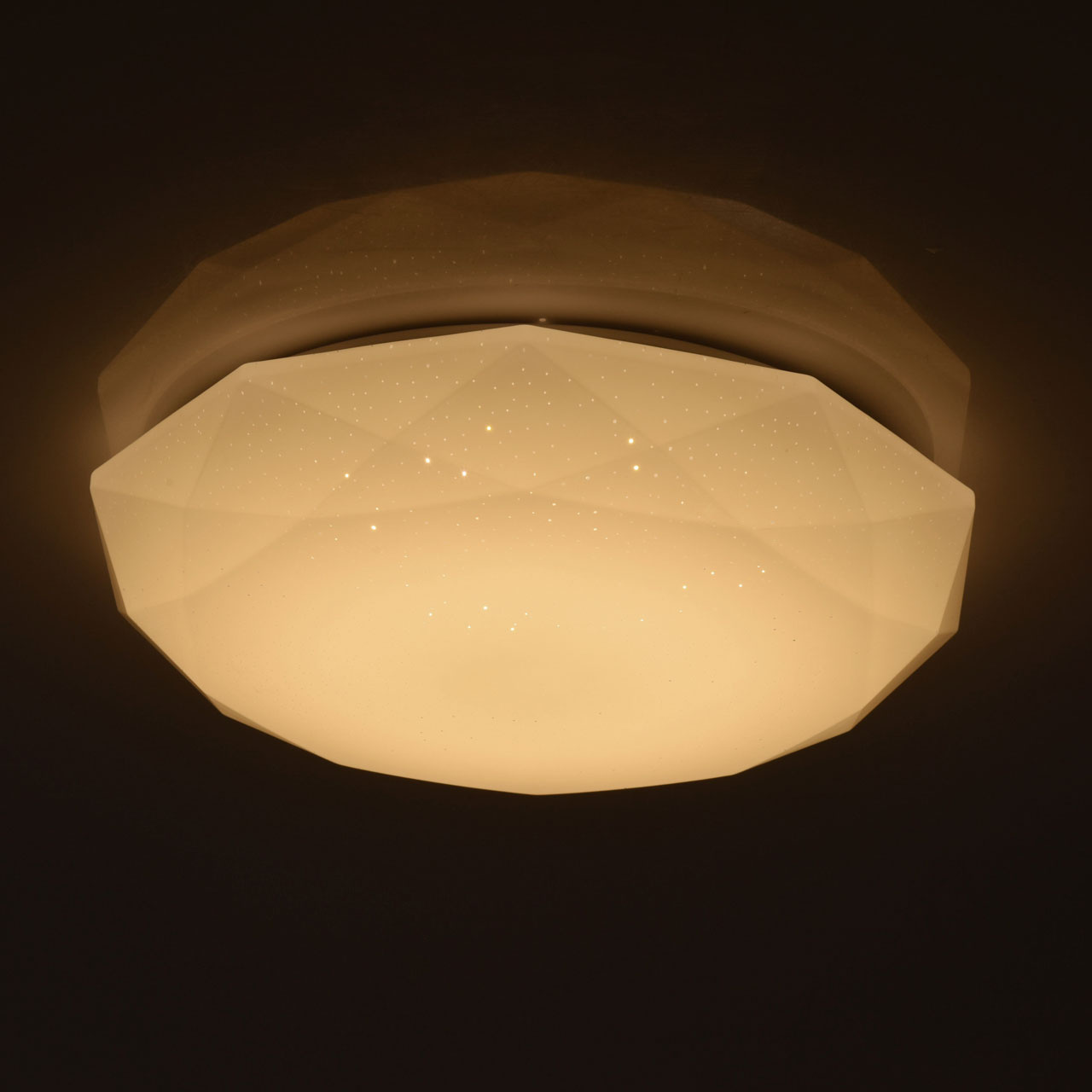 Потолочный светодиодный светильник De Markt Ривз 9 674014801 в Москве
