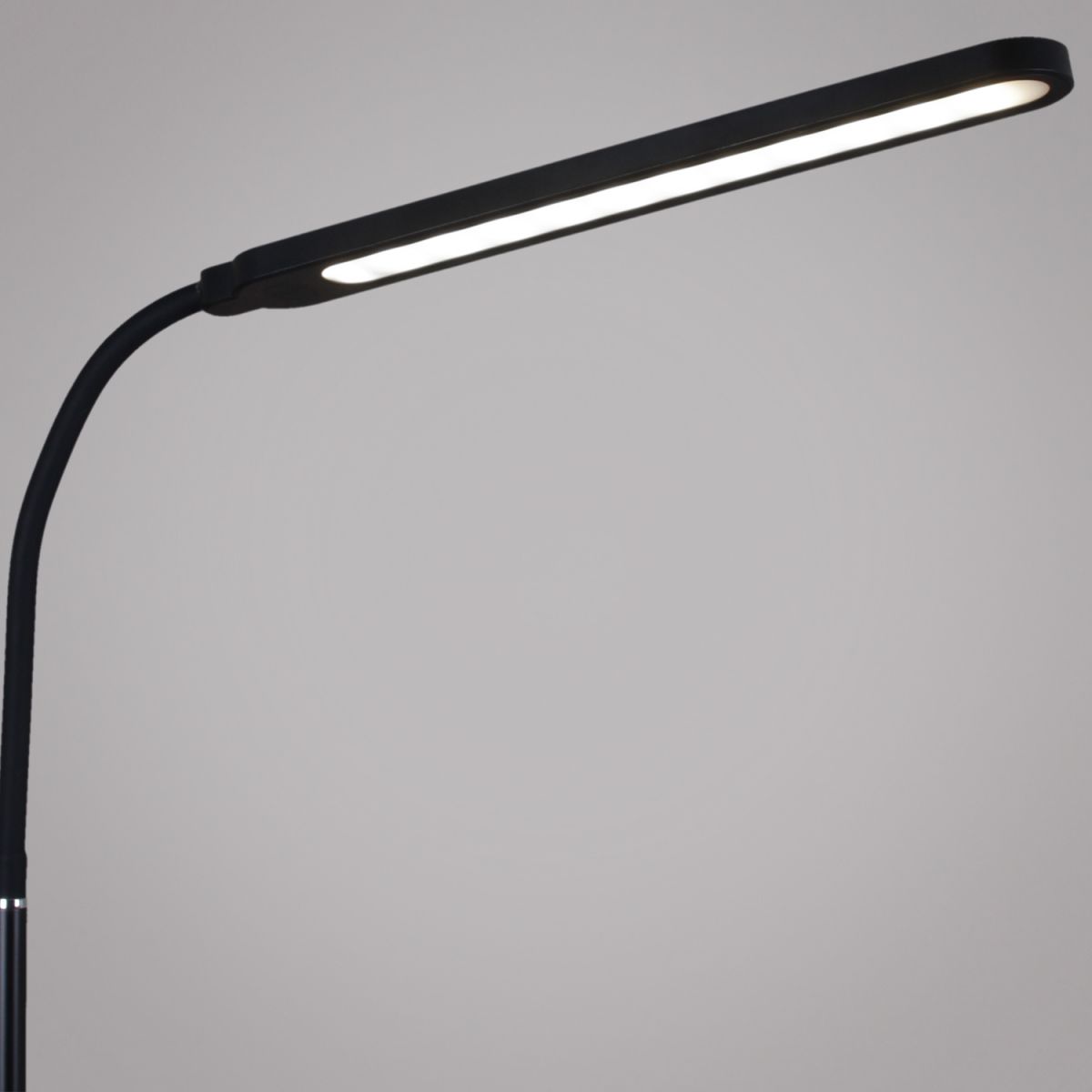 Торшер Reluce 00099-0.7-01 BK