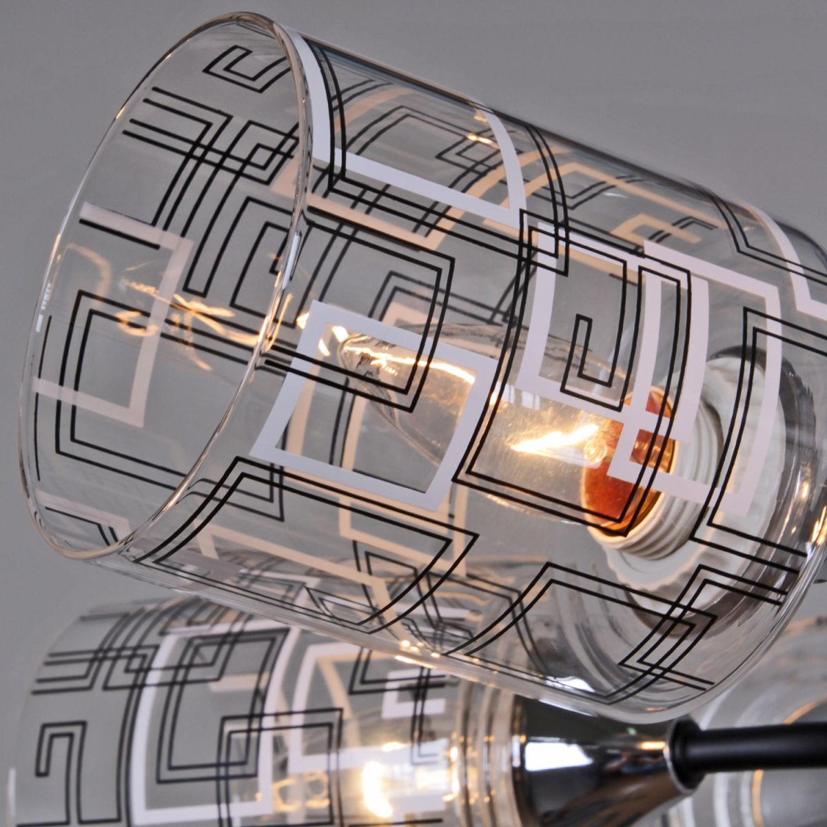 Люстра на штанге Reluce 26260-0.3-04 CR+BK