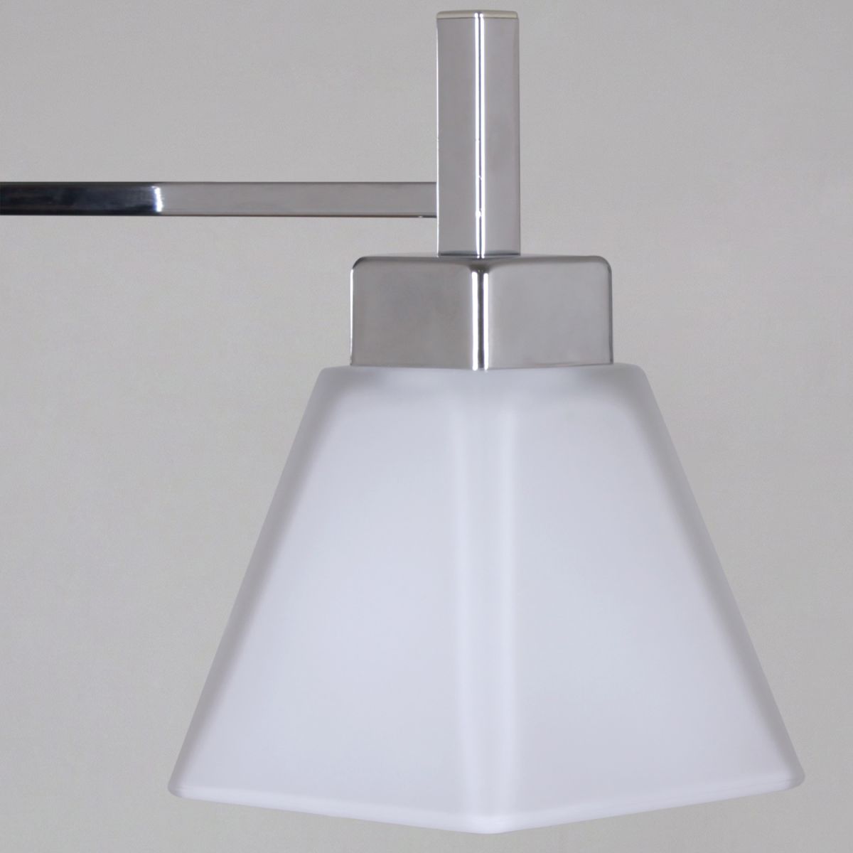 Люстра на штанге Reluce CL 32570-0.3-05 CH