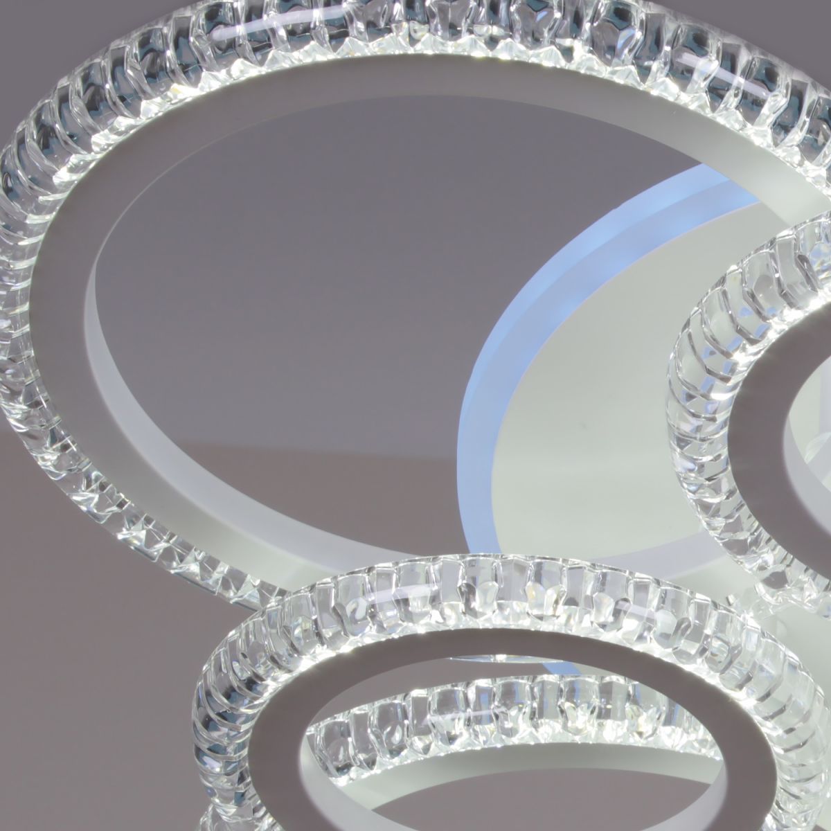 Потолочный светильник Reluce 36890-0.3-4+4A WH (RGB)