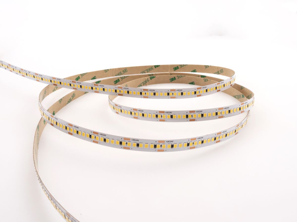 Светодиодная лента LEDS POWER 2835 240/м (18Вт/м) 12В теплая 002309