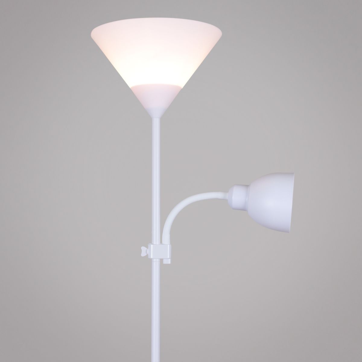 Торшер Reluce 00306-0.7-02 WH