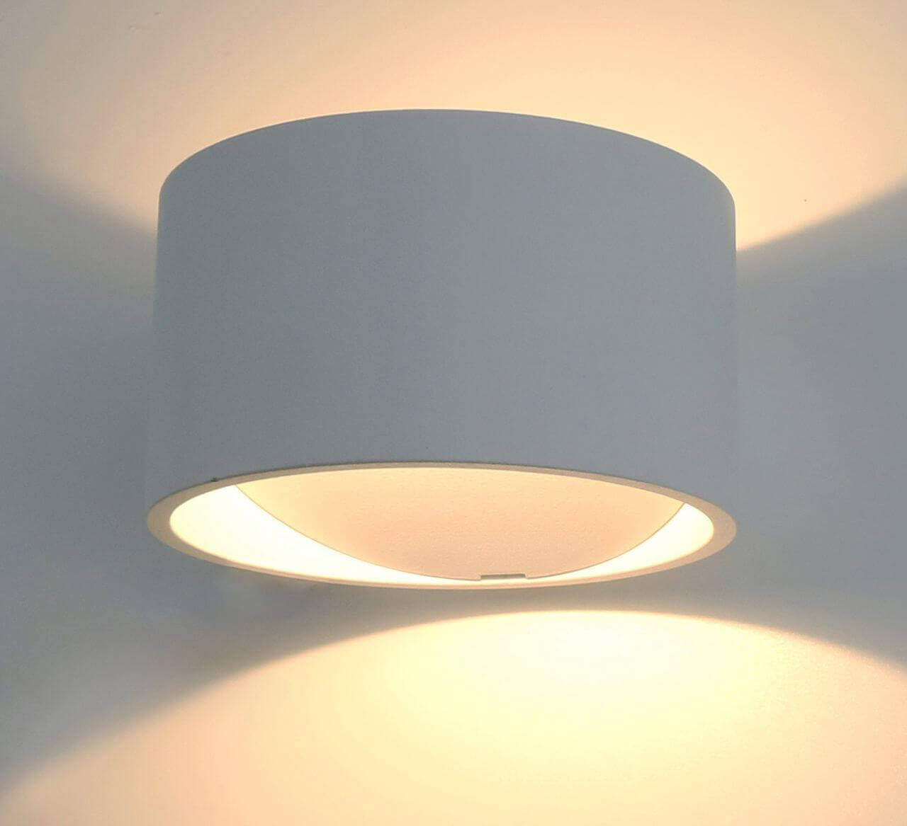 Настенный светодиодный светильник Arte Lamp Cerchito A1417AP-1WH в #REGION_NAME_DECLINE_PP#
